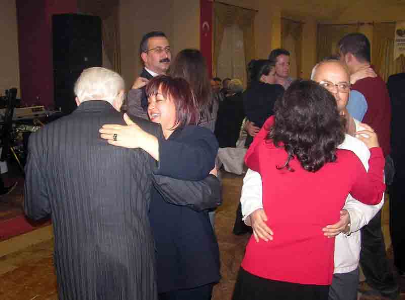 Belediye personelleri sendikalı olmalarını kutladı