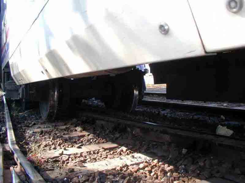 Nazilli-Söke seferini yapan tren raydan çıktı