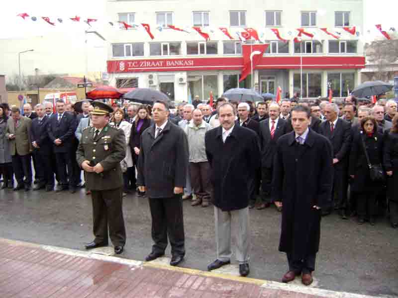 Atatürk'ü özlemle karşıladık