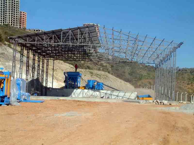 Kuşadası Belediyesi “Beton Parke-Bordür Tesisi” kuruyor