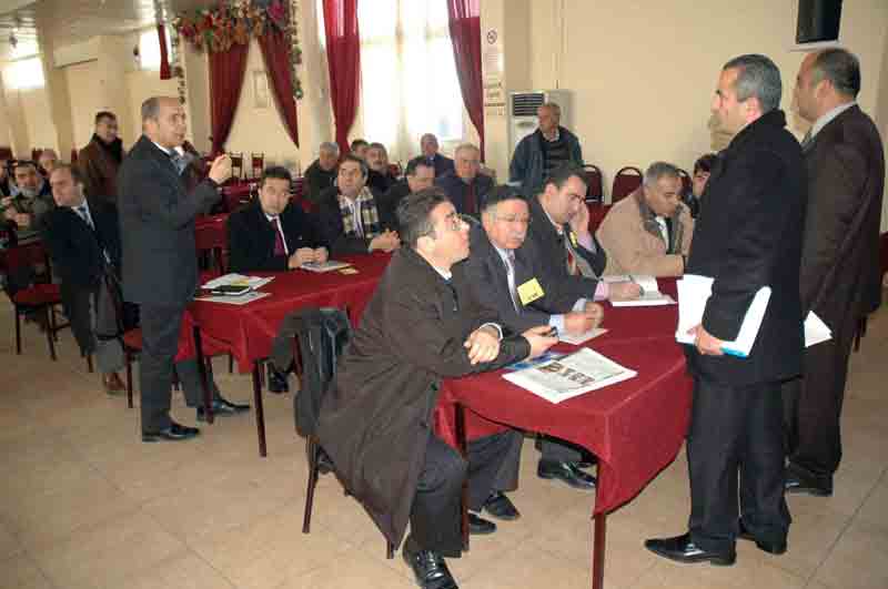 Kuşadası Kent Konseyi katılım azlığından toplanamadı