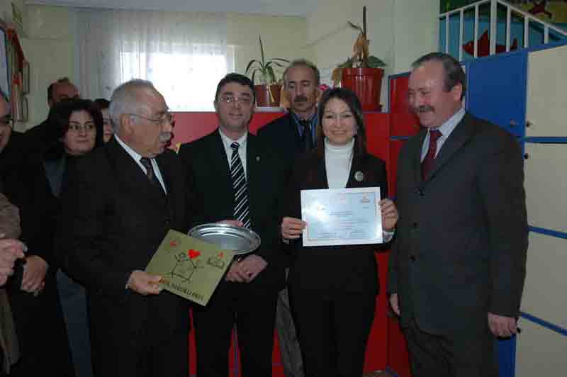 Kuşadası’nda anaokuluna beyaz bayrak