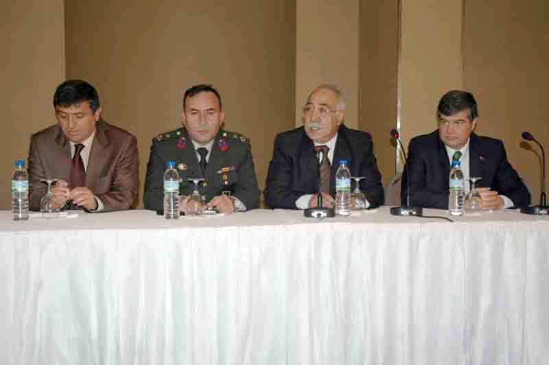 Kuşadası Kaymakamı’ndan radikal yaz kuralları