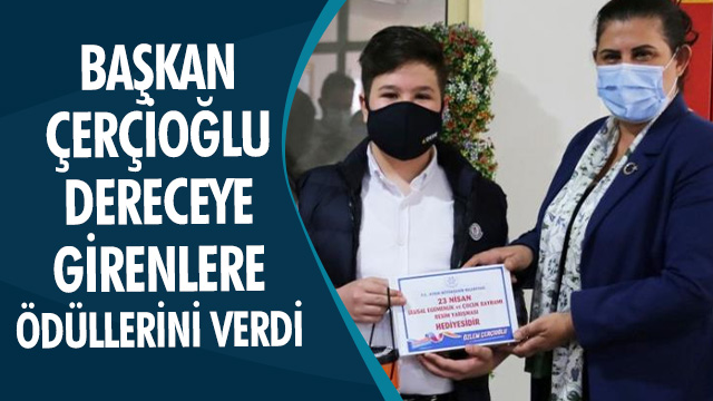 Başkan Çerçioğlu, 23 Nisan Resim Yarışması’nın ödüllerini verdi