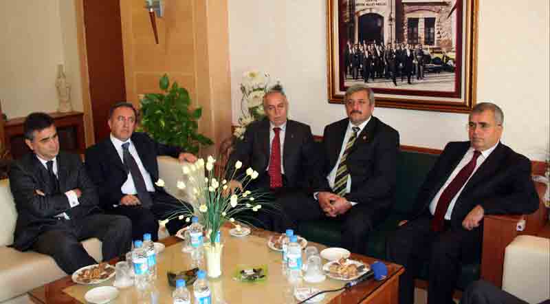 EGEV Üyeleri Vali Malay’ı ziyaret etti