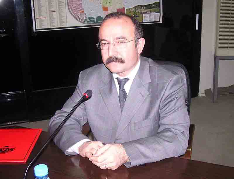 ADÜ Rektöründen Türban açıklaması