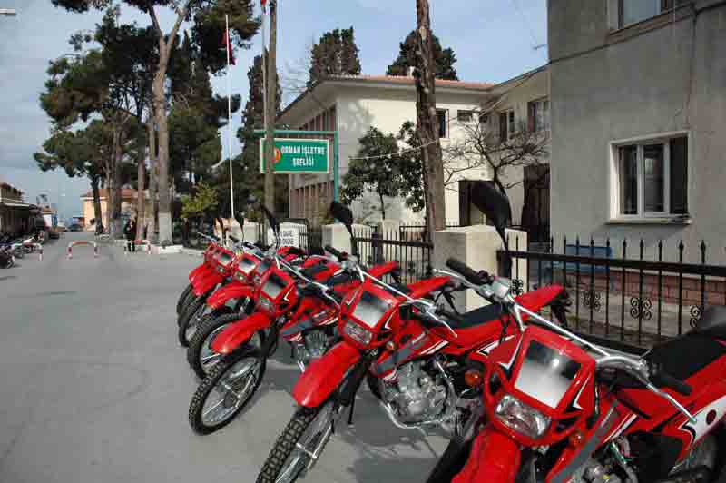 Kuşadası Yangın Komisyonu’ndan Orman İşletmesine 8 Arazi Motorsikleti