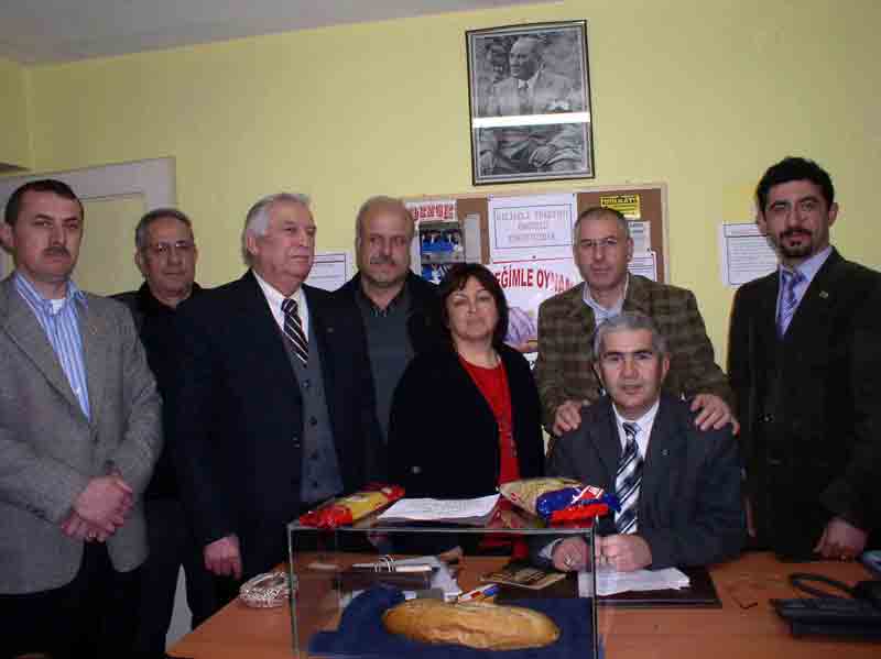 Ekmek zammına tepkiler büyüyor