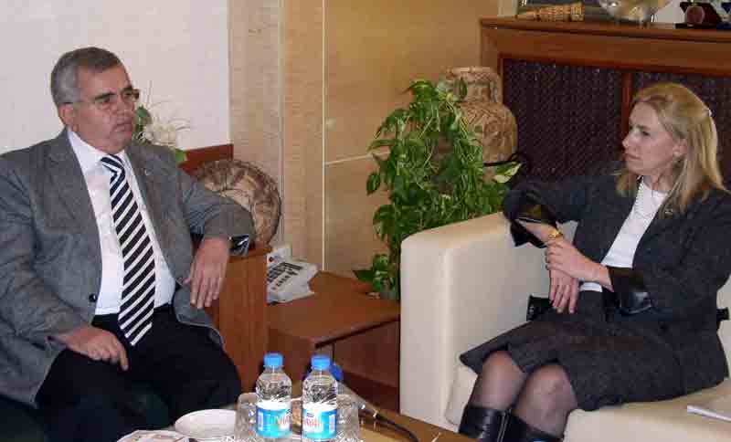 Vali Malay, Yunan Başkonsolostan vize uygulamasının kaldırılmasını isted