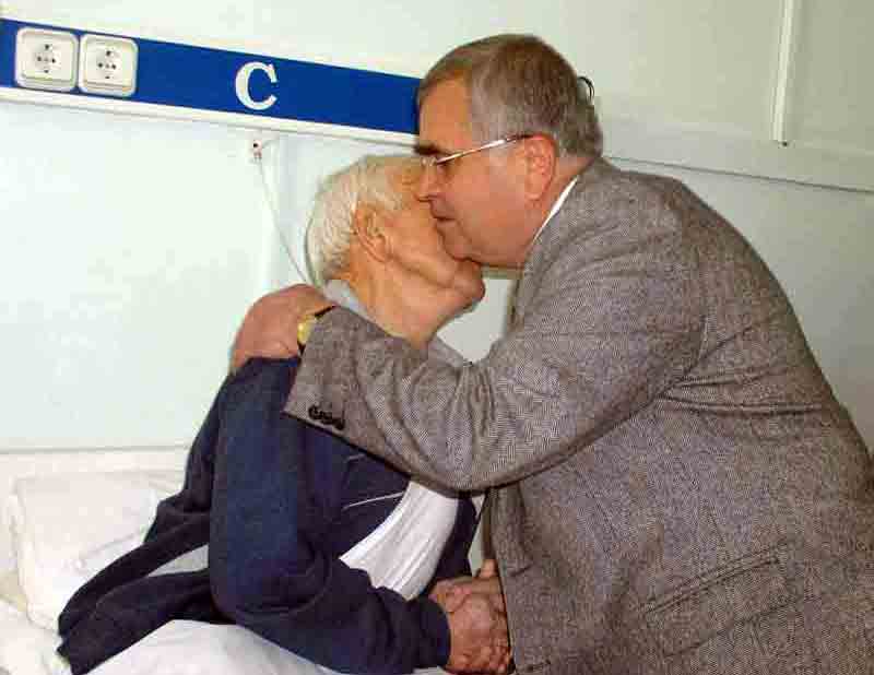 Vali Malay’dan hasta ziyareti