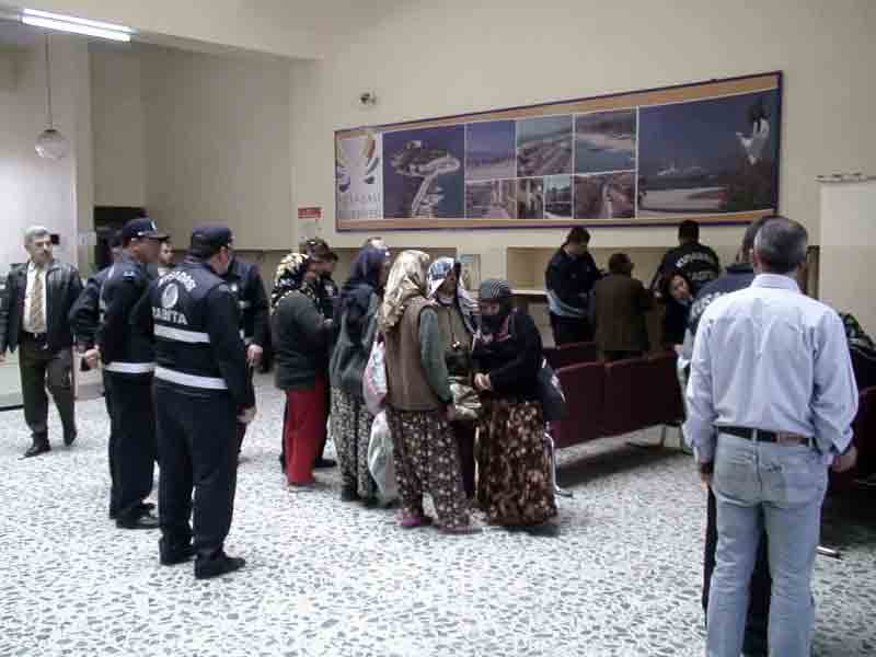 Kuşadası’nda dilenci operasyonu