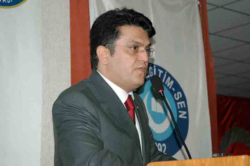 Eğitim-Sen eğitim seminerlerine Kuşadasında başladı