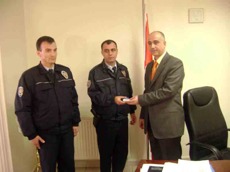 Söke Emniyet Müdürlüğü vatandaşları yankesiciliğe karşı uyardı