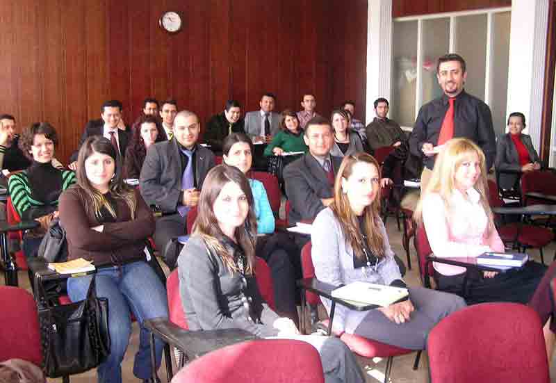 Aydın Barosu stajyer avukatları eğitime aldı