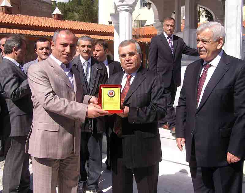 Harabeye dönen tarihi Nasuh Paşa