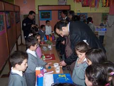 Minik öğrencilerden proje sergisi