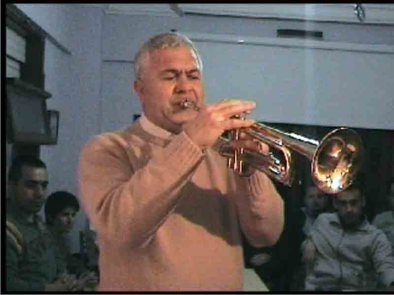 Kuşadalı turizmci spor salonunda kalp krizi geçirdi