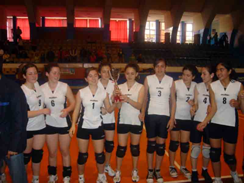 Söke Kız Meslek Lisesi (KML) Voleybol Takımı, Aydın Şampiyonu oldu.