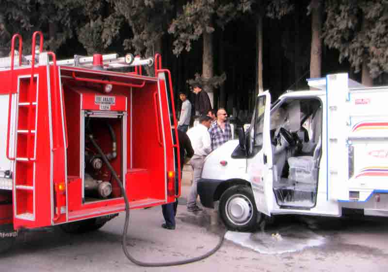 İtfaiyenin anında müdehalesi büyük bir faciayı önledi