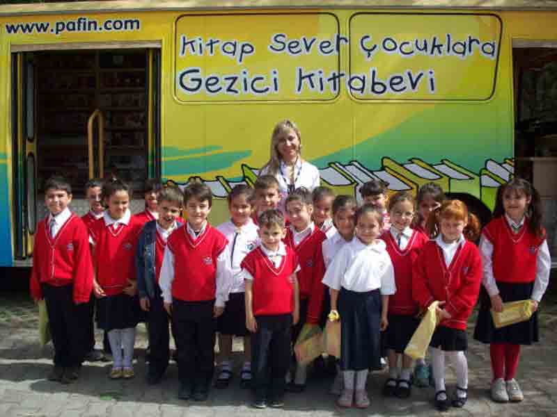 Deniz Papağanı Pafin, Ö. Naci Akdoğan Koleji’ni ziyaret etti