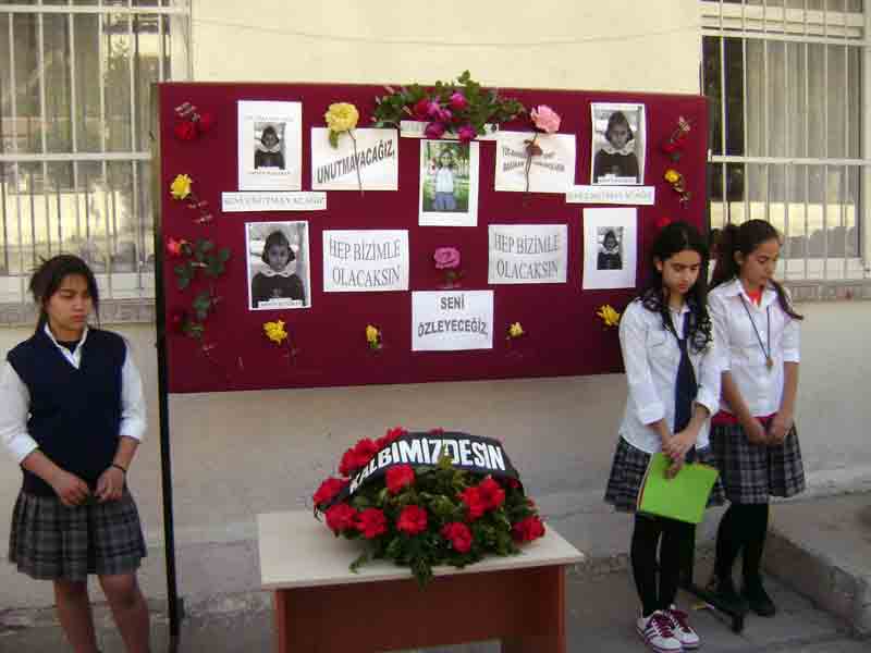 Küçük Ahsen’e okul arkadaşlarından hüzünlü veda