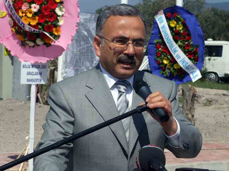 Bakan Gürel, “Ucuz enerji ile tarıma güç verip, organize sera bölgeleri