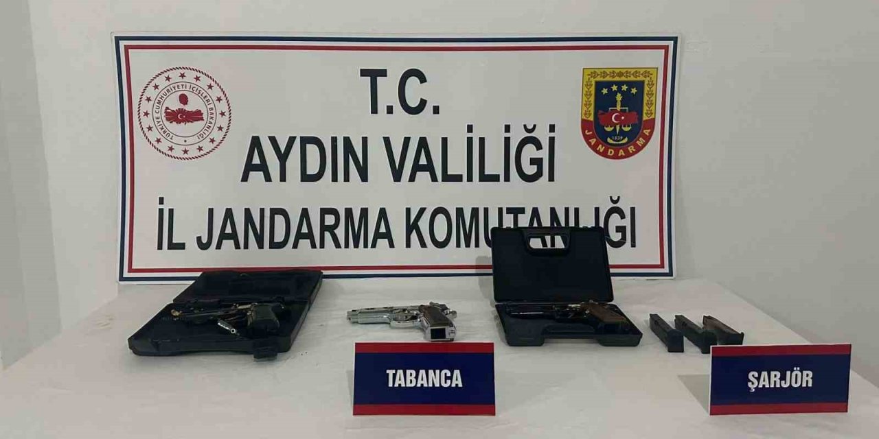 Güzelçamlı’da üç adet tabanca ele geçirildi