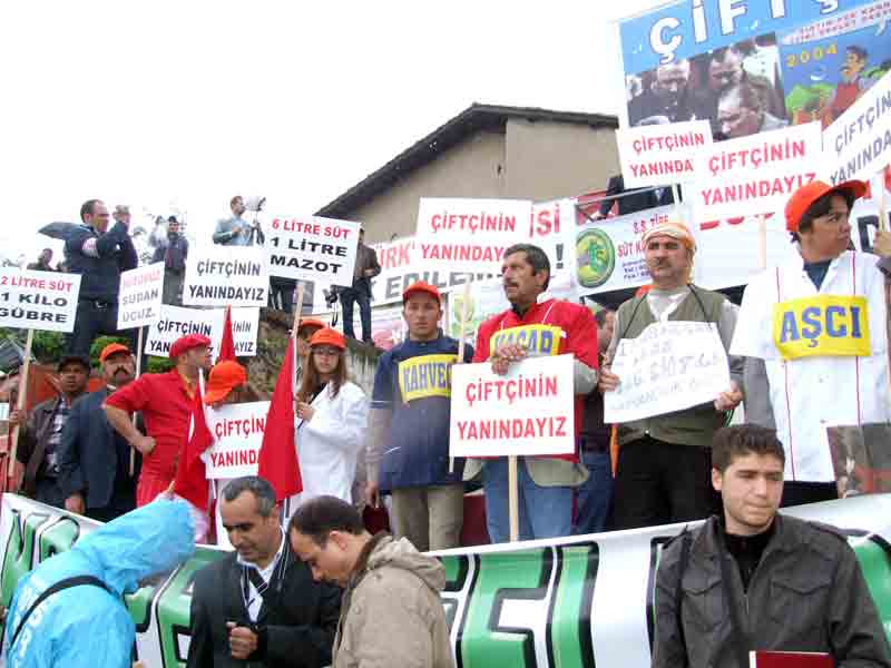 6 litre süt satıp, 1 litre mazot alabiliyoruz