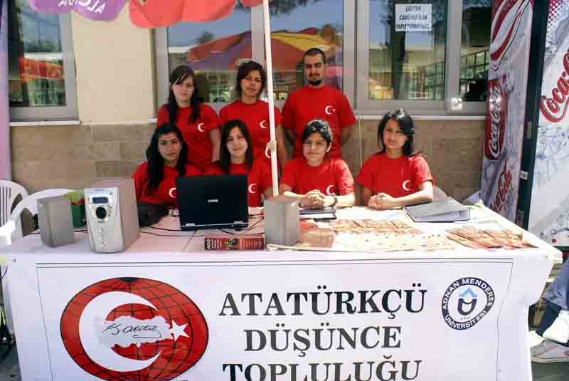 Üniversite öğrencileri Atatürkçü Düşünce Topluluğu kurdu
