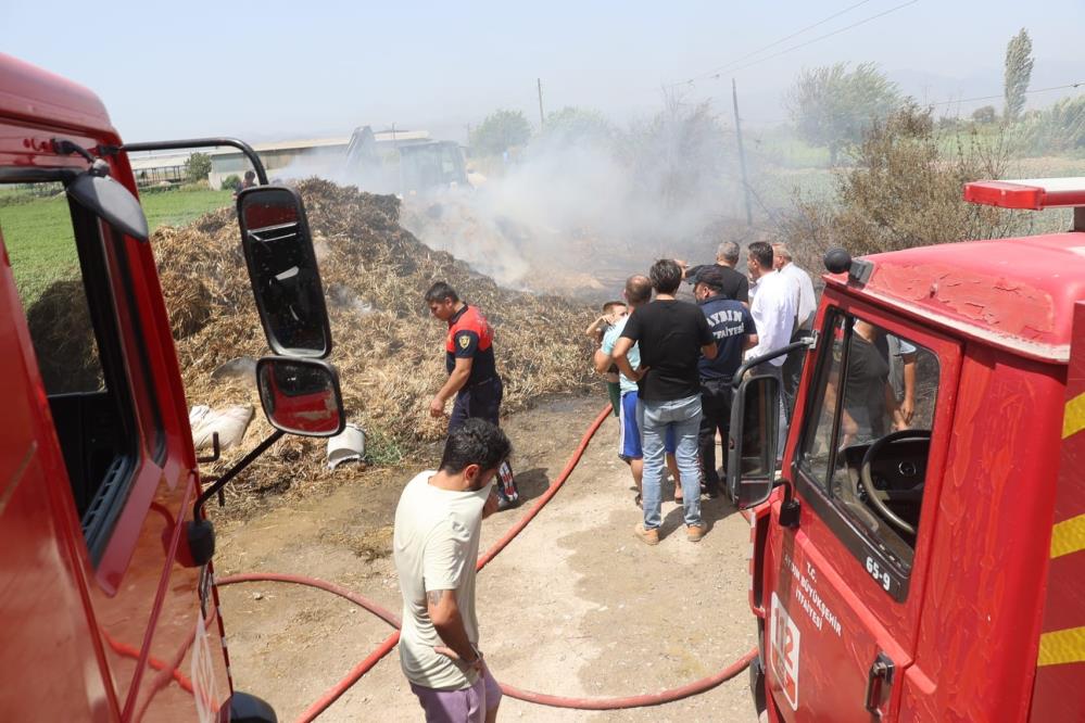 Koçarlı’da saman deposu yangını korkuttu