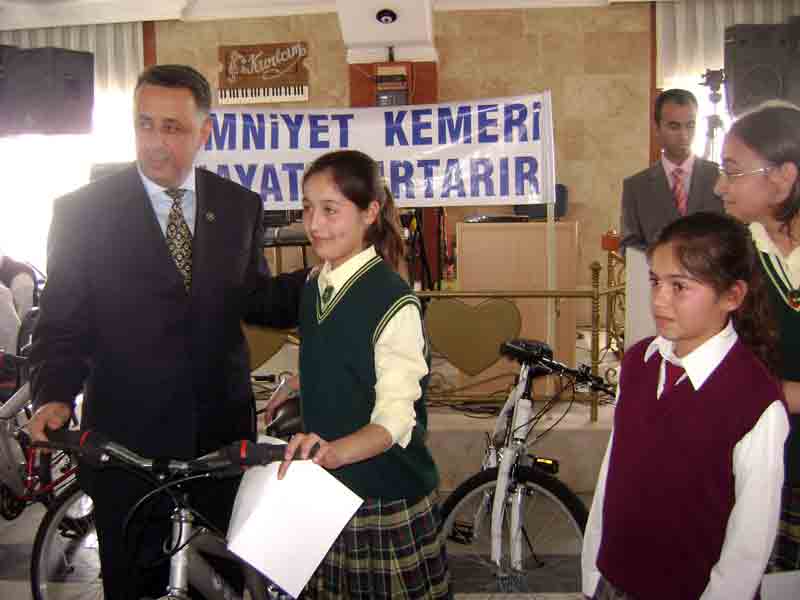 Karayolu Trafik Güvenliği Haftası’nı kutluyoruz
