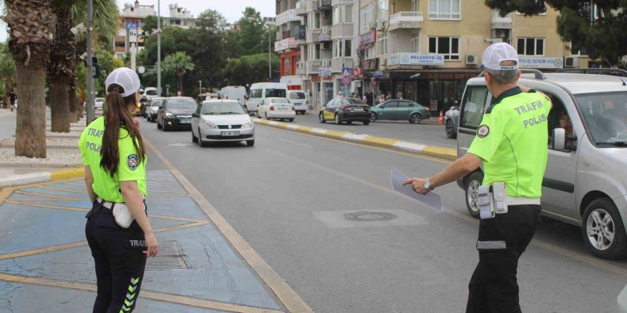 Aydın’da trafik ekiplerinden “KPSS” seferberliği