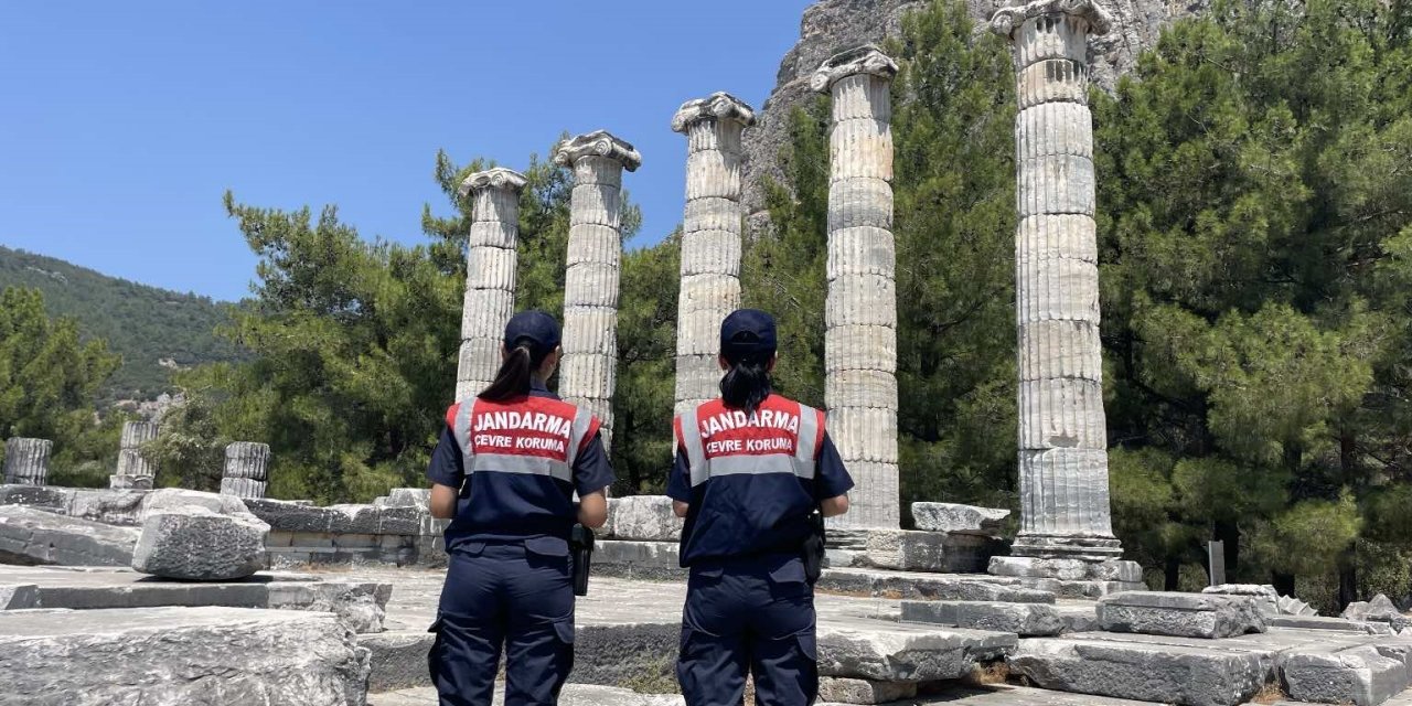 Söke’de jandarma ekipleri vatandaşları bilgilendirdi