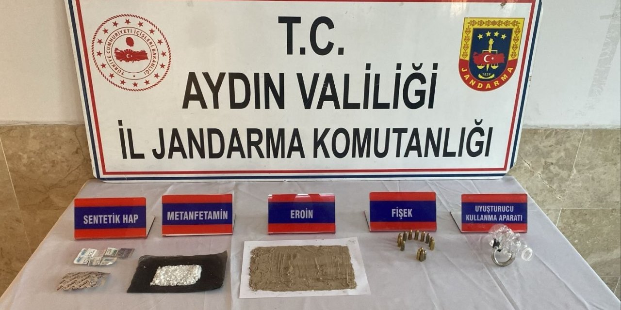 Pansiyon odasında uyuşturucu madde ile yakalandı