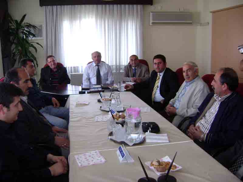 Söke AKP Yönetiminden Karataş’a kutlama ziyareti