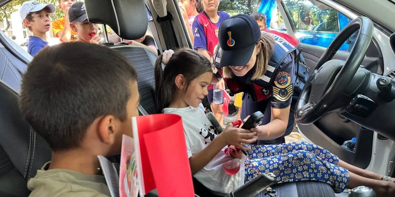 Çineli minikler jandarma ile dolu dolu bir gün geçirdi