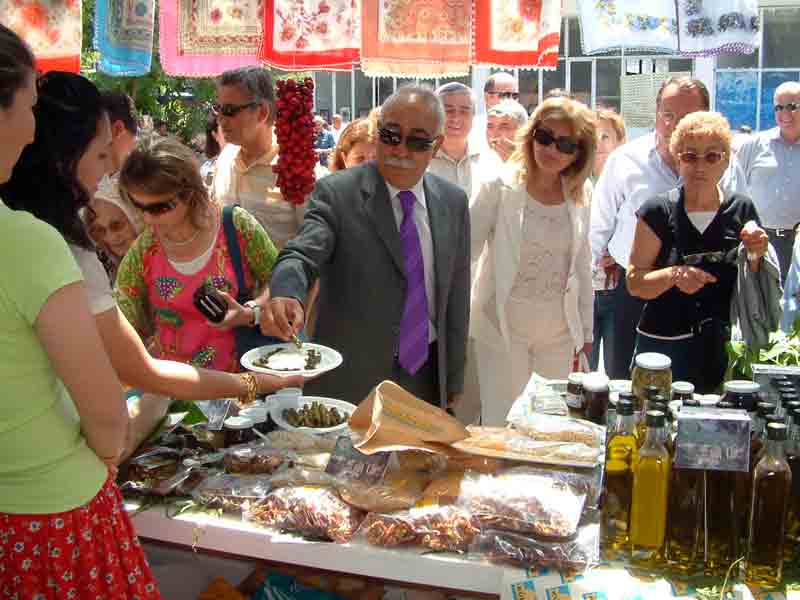 Türkiye’nin ilk ‘Eko-Köy’ pazarı açıldı