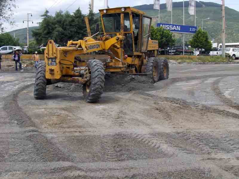 Belediye Şantiyesi asfalt ve yol sezonuna hızlı girdi