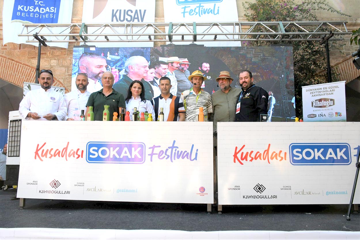 3. ULUSLARARASI KUŞADASI SOKAK FESTİVALİ İÇİN GERİ SAYIM BAŞLADI!