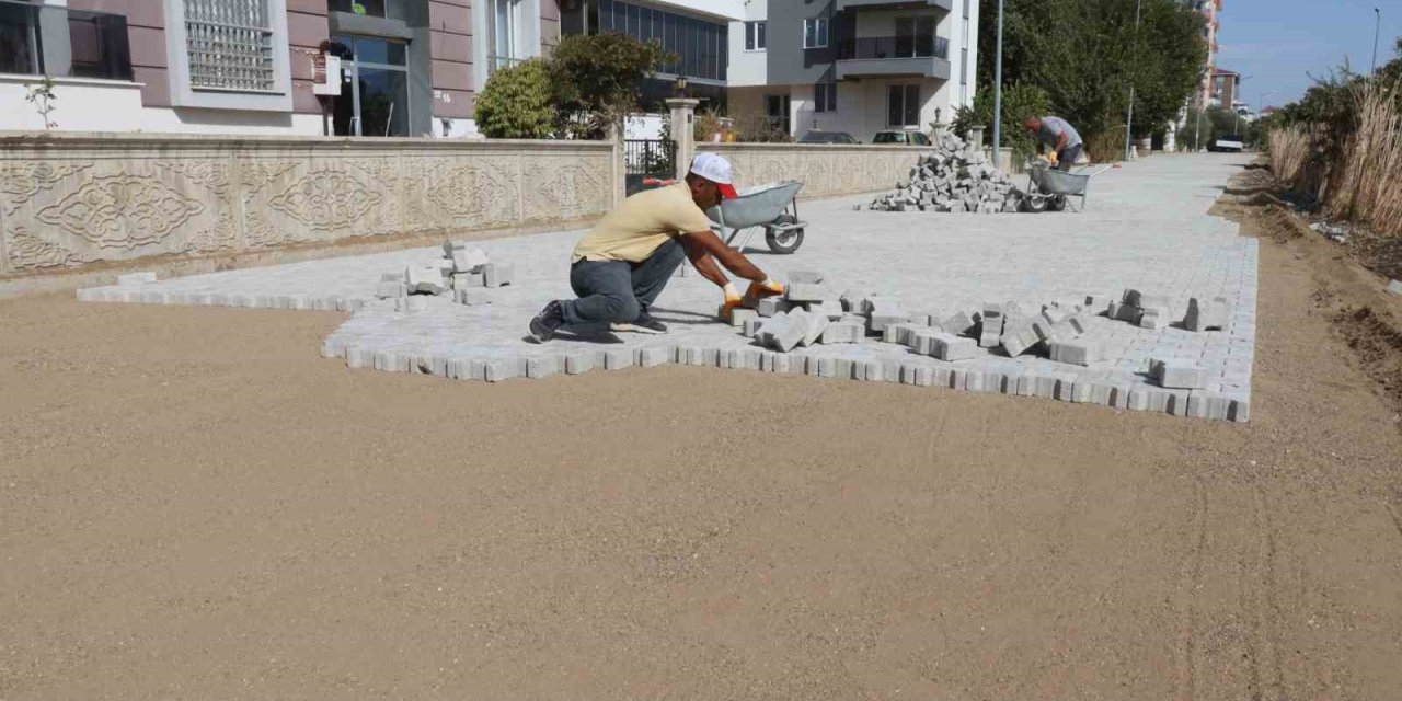 Nazilli’de yol çalışmaları sürüyor