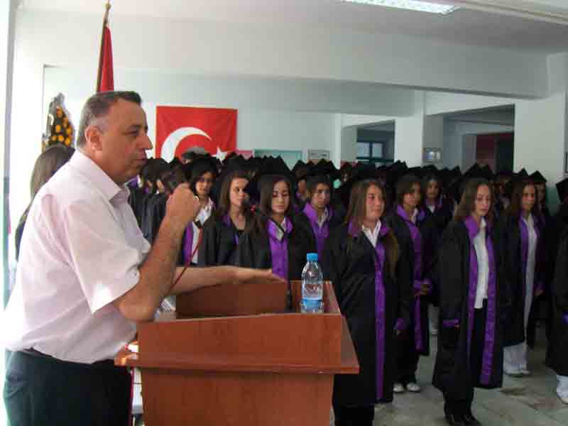 Söke Sağlık Meslek Lisesi’nde mezuniyet sevinci