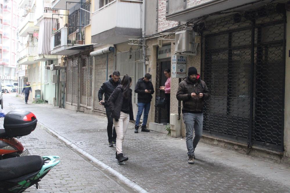 Doğalgaz kutusu üzerinde unutulan çanta, ekipleri harekete geçirdi