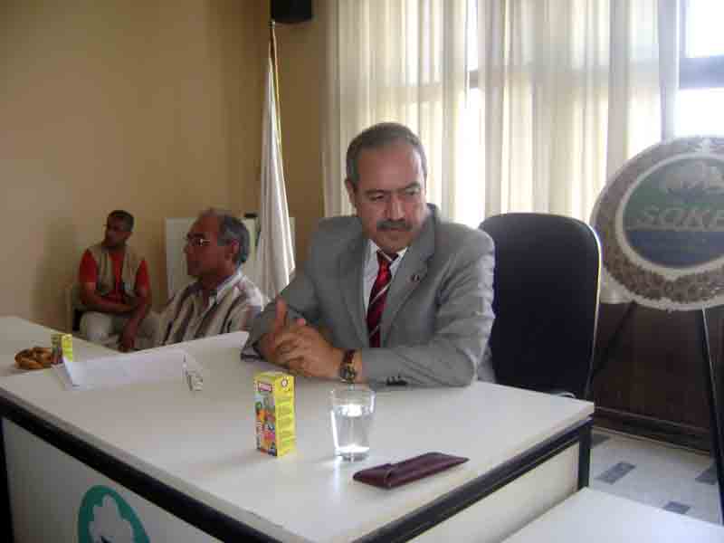 Ben tahsis rakamının yetersiz olduğu notunu düşerek imzaladım