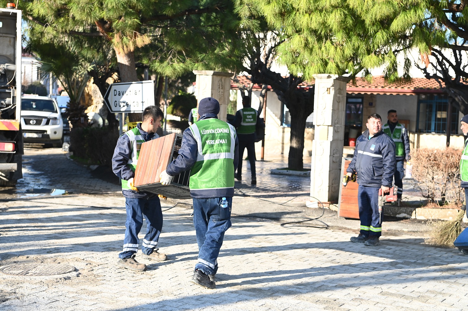 KUŞADASI’NIN TÜM MAHALLELERİNE KALİTELİ HİZMET ULAŞIYOR