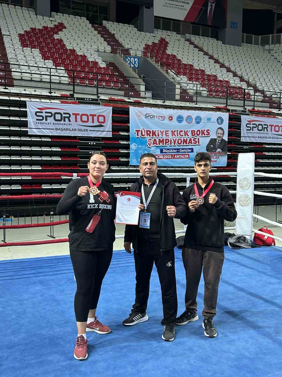 Söke’ye Kickboks’ta başarı ile döndüler