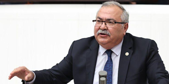 AKIN: “BU DAVA BİR HUKUK SÜRECİNDEN ZİYADE, SİYASİ BİR MÜDAHALEDİR”