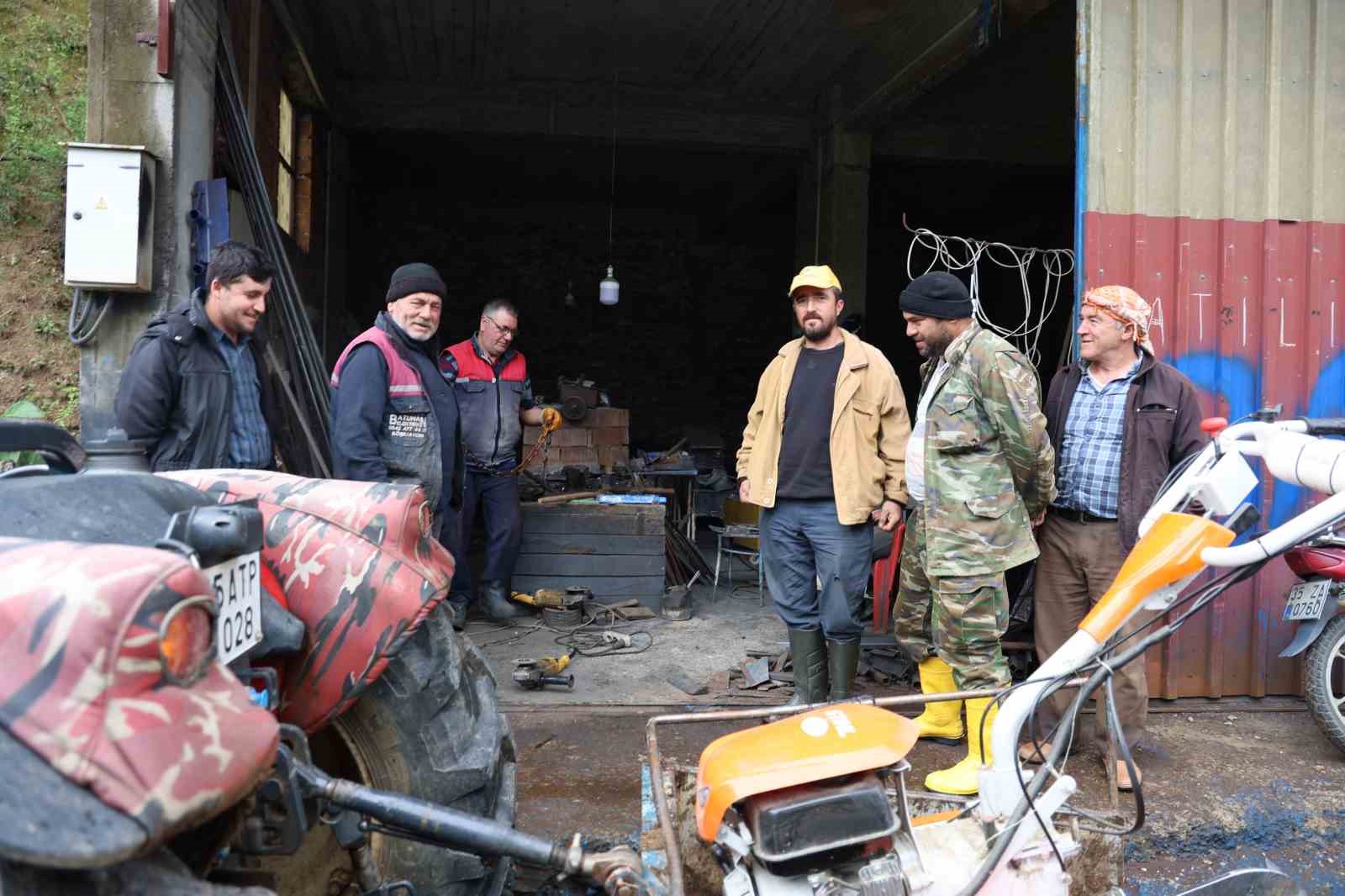Fabrikasyon imalatlar iş görmeyince, İbrahim Usta zamanla yarışıyor