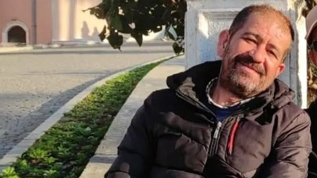 Aydınlı Özdemir, kalbine yenik düştü