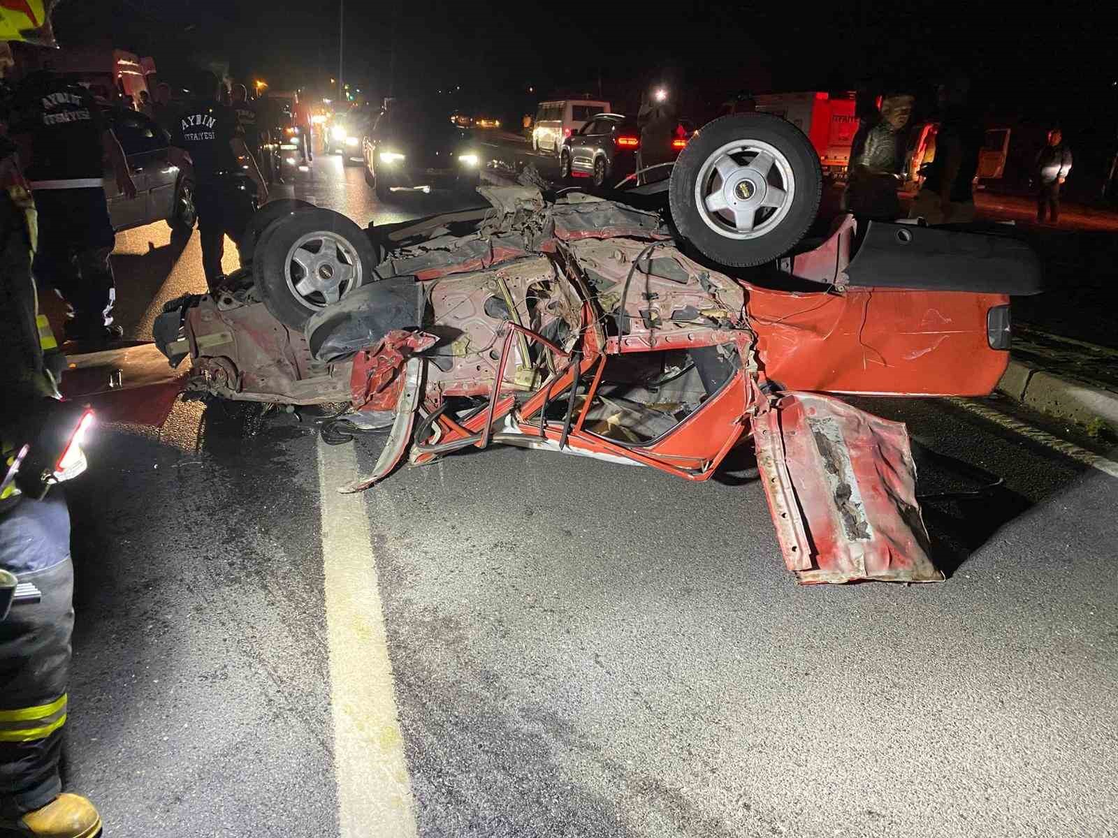 Otomobil kağıt gibi ezildi: 1 yaralı