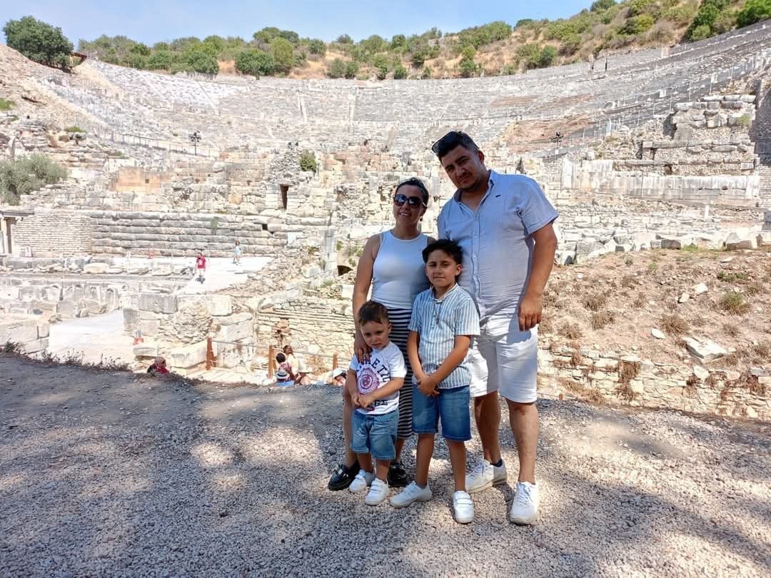Evinde çıkan yangında eşi ve 2 çocuğu vefat eden itfaiye eri gözaltına alındı